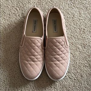 Steve Madden slip ons